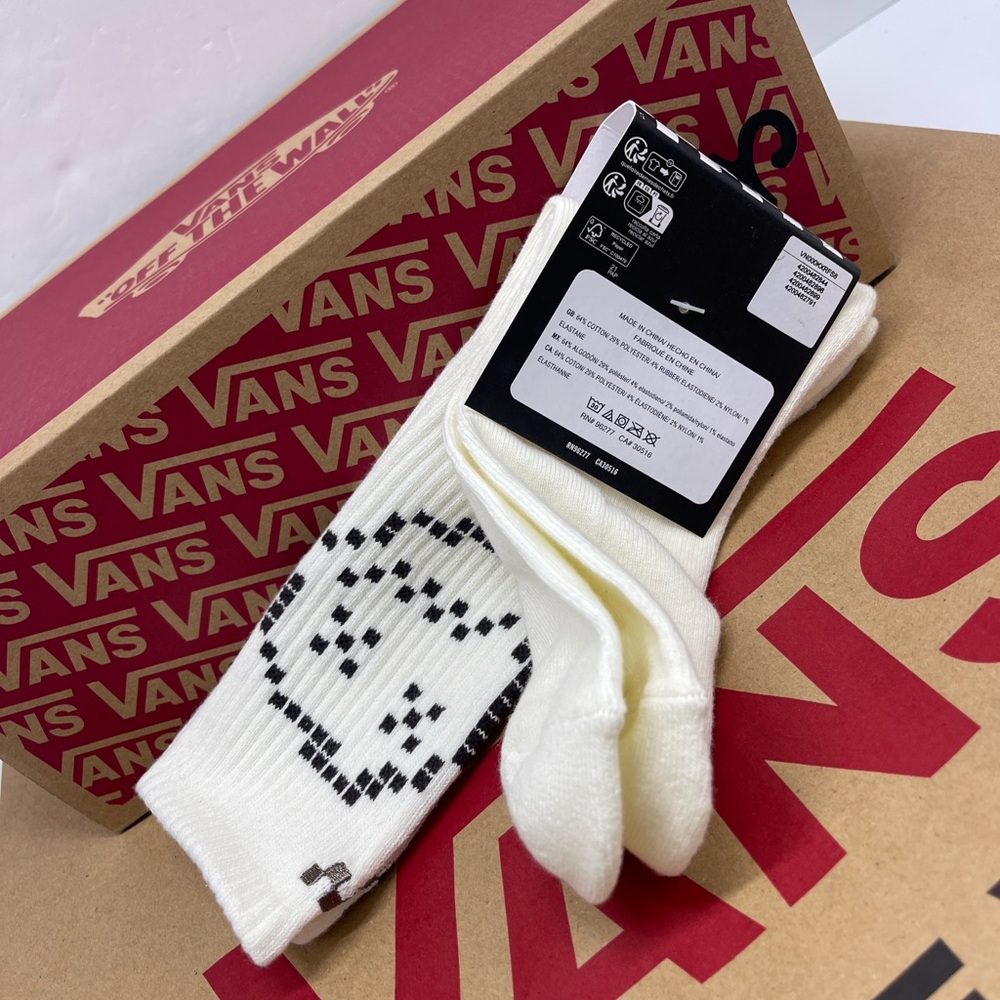 Vans Designer Logo Sport Skater Surfer Crew
Cut Socks 
Clay Crew Socks (1 pair) - Picture 5 of 16